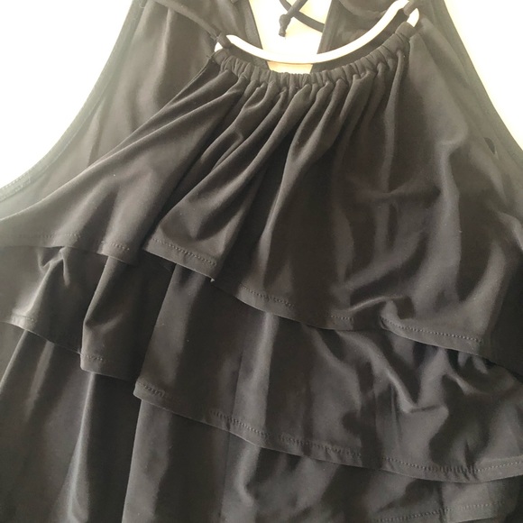 NWOT Romper - Picture 3 of 5